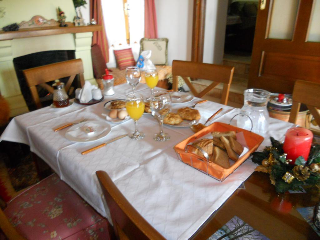 Sarafis Guesthouse Agios Lavrentios Luaran gambar